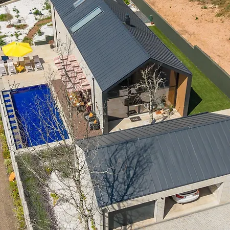 Agra With Pool By Portugal Active Ferienhaus Ponte de Lima